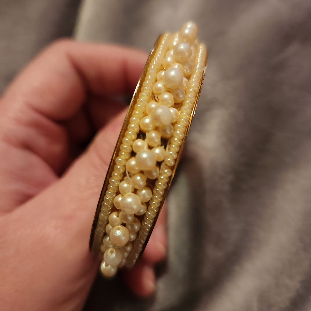 Vintage hand beaded bracelet